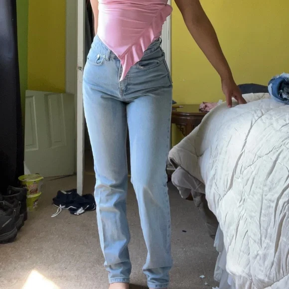 The ragged priest cougar mom jeans - Picture 2 of 4